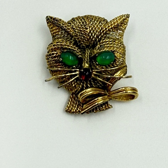 Rare Christian Dior GROSSE 1963 Cat Emerald Eyes Ruby Mouth Openwork Brooch - Picture 1 of 3